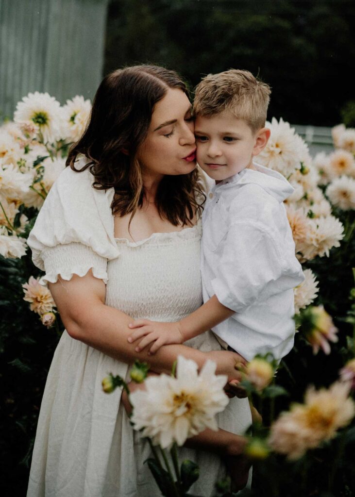 autumn best time for family photos dahlia field